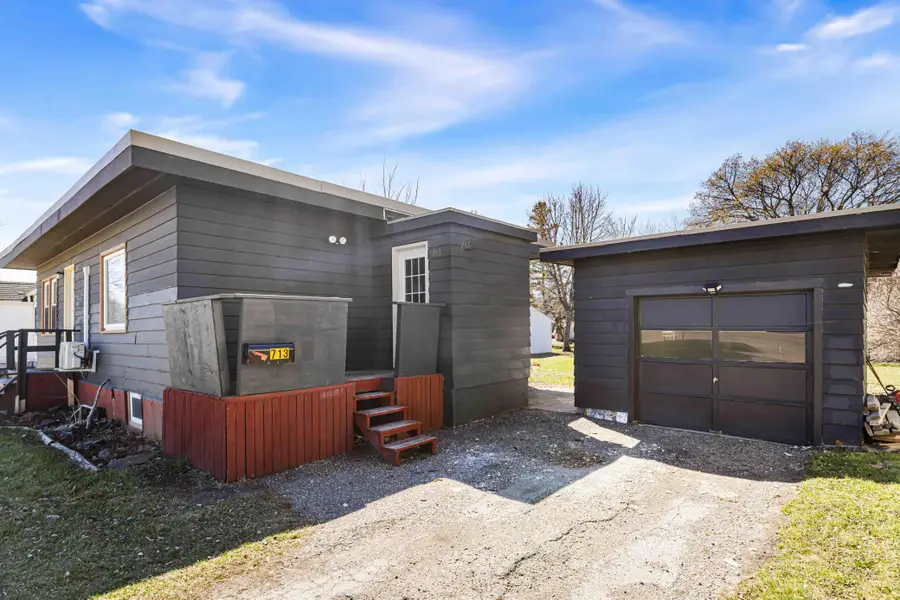 713 13th Street N, Moorhead, MN 56560 - #3