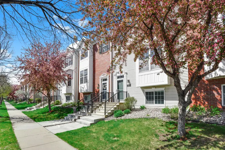 1718 Riverside Drive, Shakopee, MN 55379 - #3