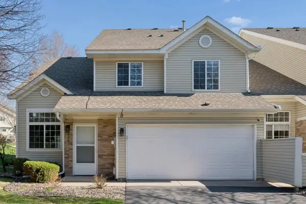 8981 Spring Lane, Woodbury, MN 55125