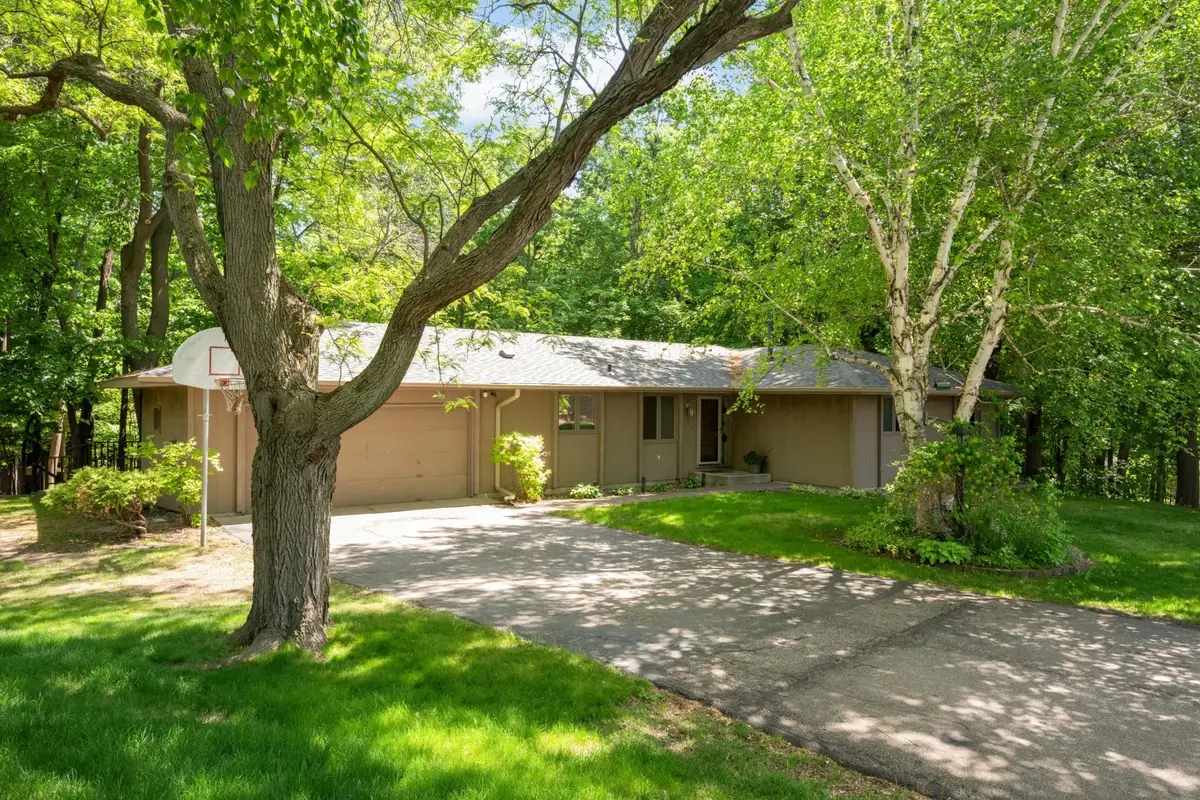400 Cimarron Circle, Chanhassen, MN 55317 - #1