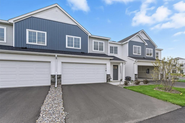 8856 Meadowcrest Drive Ne, Monticello, MN 55328