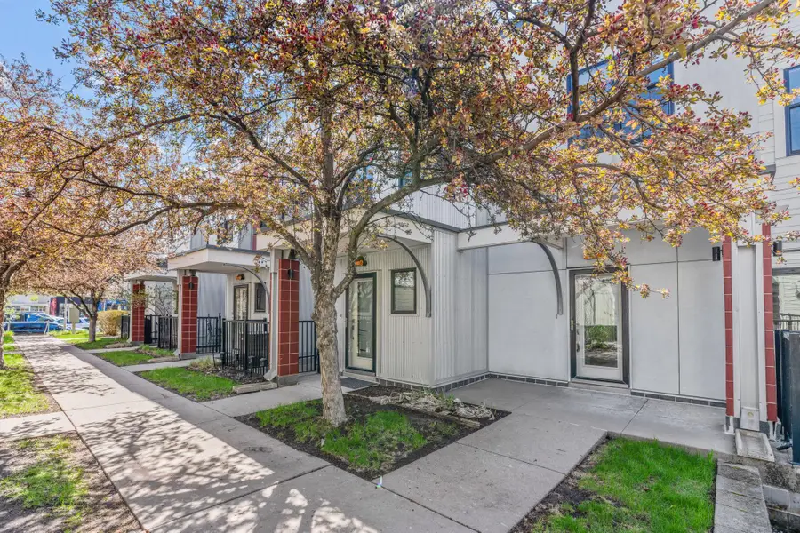 2818 Aldrich Avenue S #105, Minneapolis, MN 55408 - #3