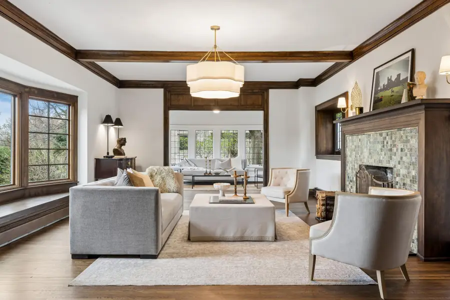 2204 W Lake Of The Isles Parkway, Minneapolis, MN 55405 - #3