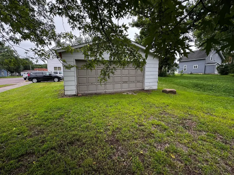 241 Webster Street N, Kasota, MN 56050 - #3