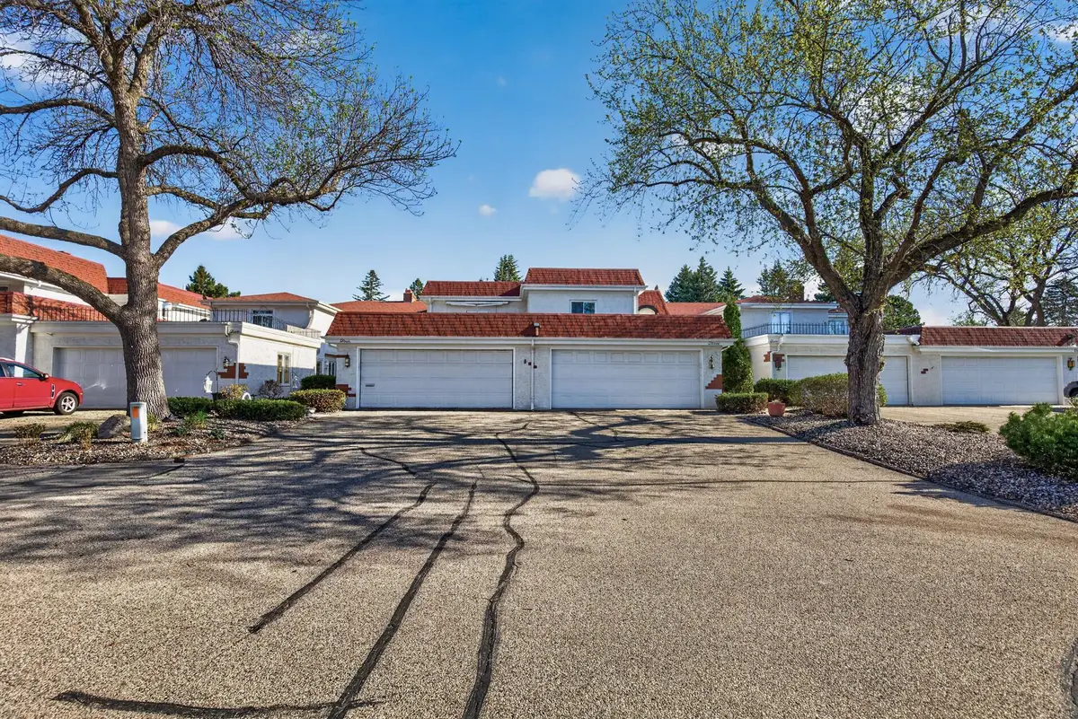 1805 Eagle Ridge Drive #4, Mendota Heights, MN 55118 - #1