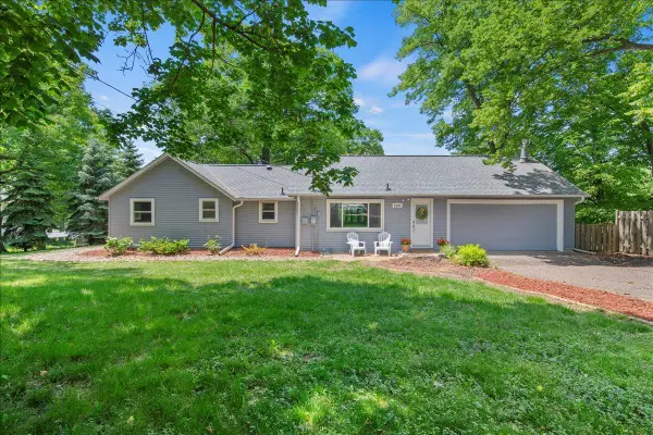 2235 Kilmer Lane N, Plymouth, MN 55441