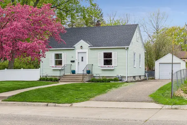 32 17th Avenue S, Hopkins, MN 55343