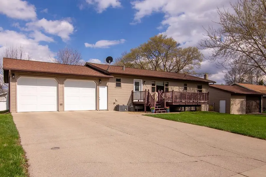 811 Roosevelt Street, Alexandria, MN 56308 - #2
