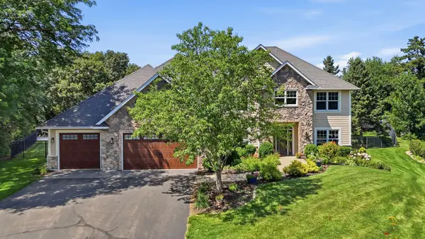 869 Mendakota Court, Mendota Heights, MN 55120