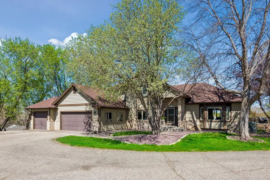 3861 Lone Cedar Lane, Chanhassen, MN 55318 - #3