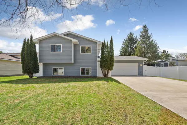 9055 Upper 81st Street S, Cottage Grove, MN 55016