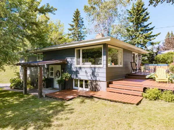 1905 Hutchinson Road, Duluth, MN 55811