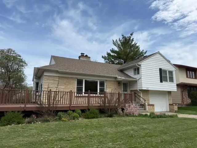 318 W Lake Street, Winona, MN 55987 - #1