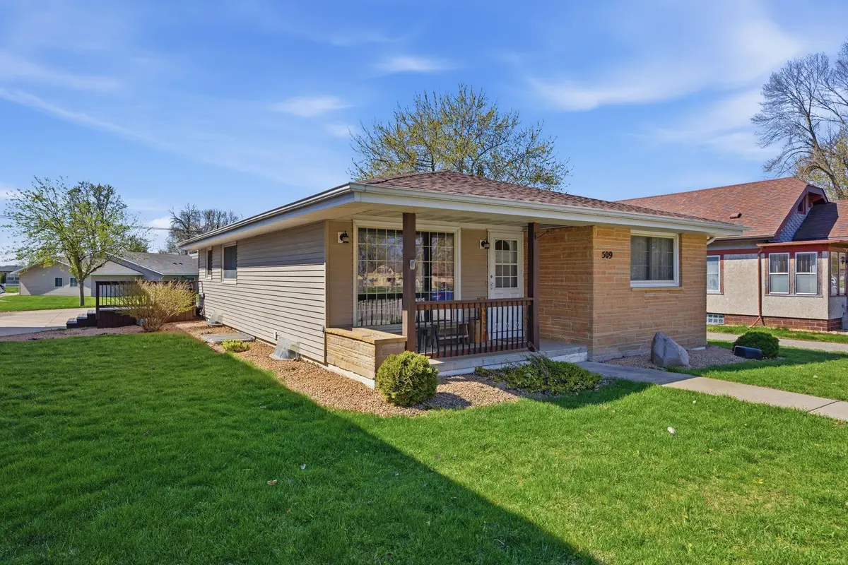 509 Main Street W, Silver Lake, MN 55381 - #1