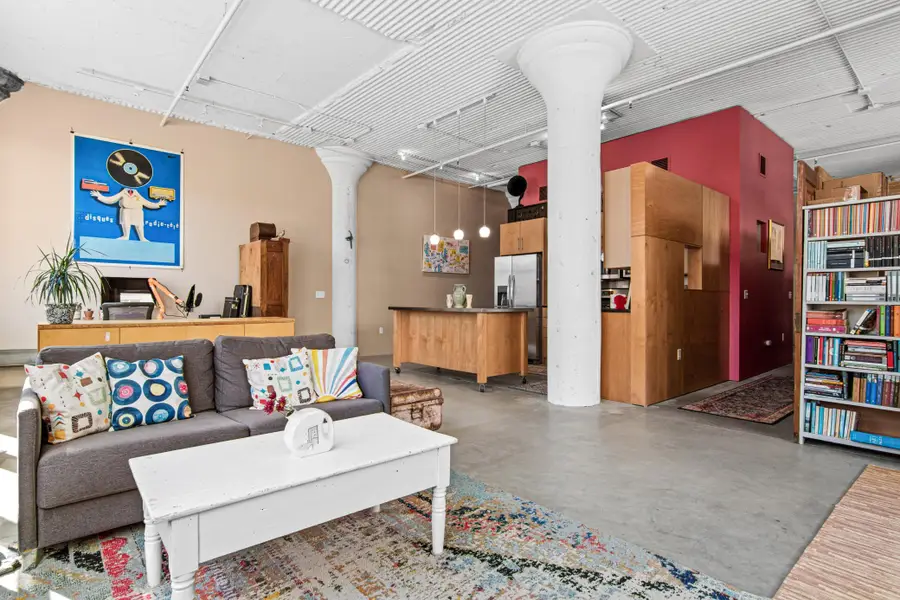 225 9th Street E #109, Saint Paul, MN 55101 - #3
