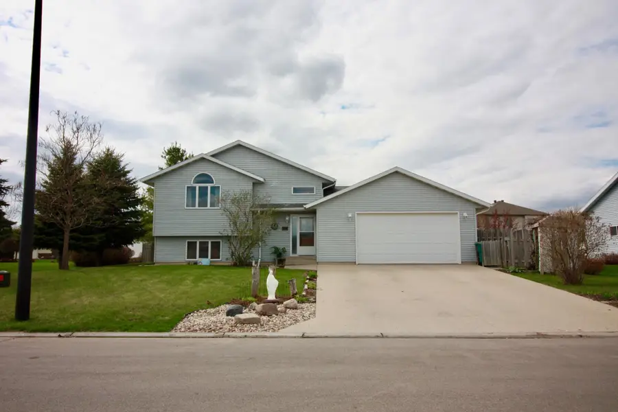 301 15th Street N, Breckenridge, MN 56520 - #2