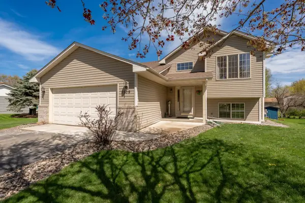 1105 Apgar Street S, Shakopee, MN 55379