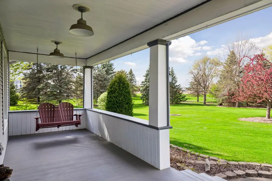 978 Lake Elmo Avenue N, Lake Elmo, MN 55042 - #3