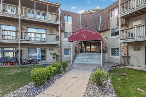 2011 E 122nd Street #D1, Burnsville, MN 55337