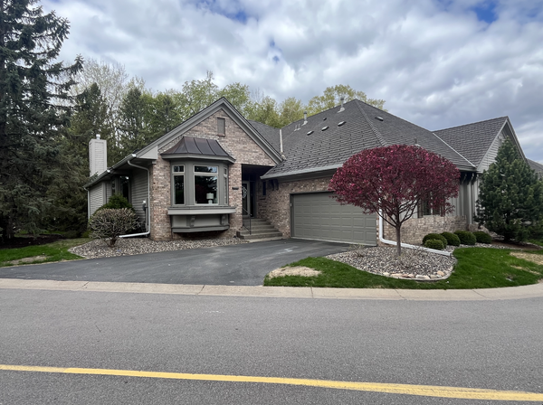 655 Waycliffe Drive N, Wayzata, MN 55391
