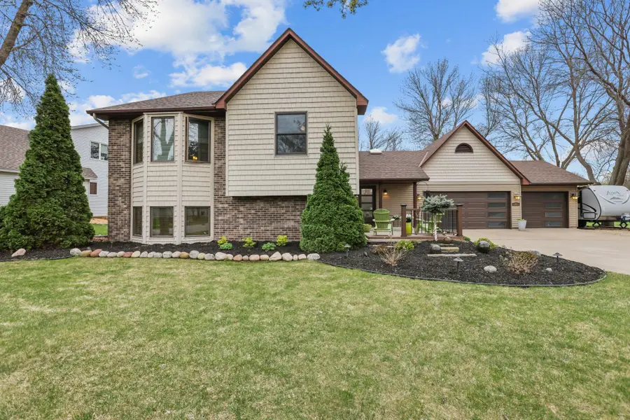 12481 88th Place N, Maple Grove, MN 55369 - #2