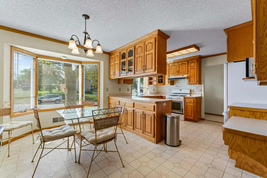 7229 Upper 139th Street W, Apple Valley, MN 55124 - #2