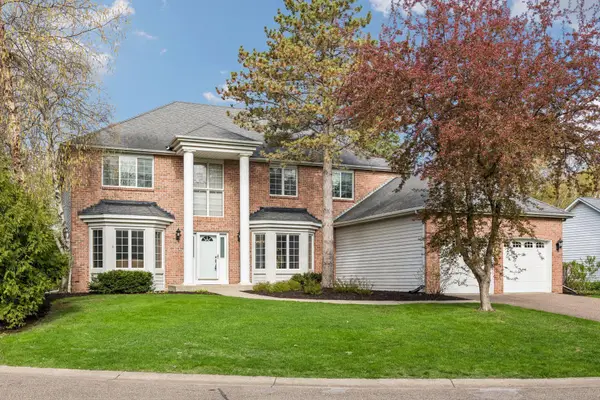 3655 Urbandale Lane N, Plymouth, MN 55446