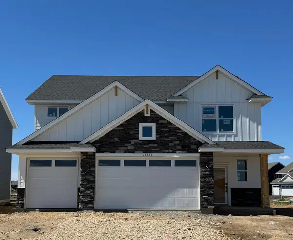 18325 Gladiator Drive, Lakeville, MN 55068