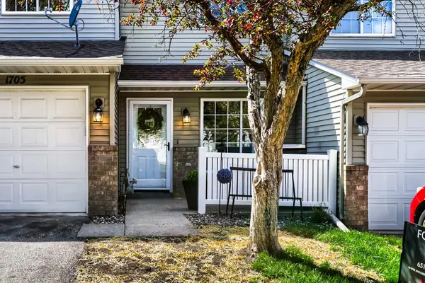 1705 Riverwood Drive #79, Burnsville, MN 55337