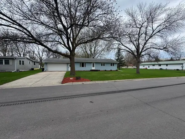 330 8th Street E, Hector, MN 55342