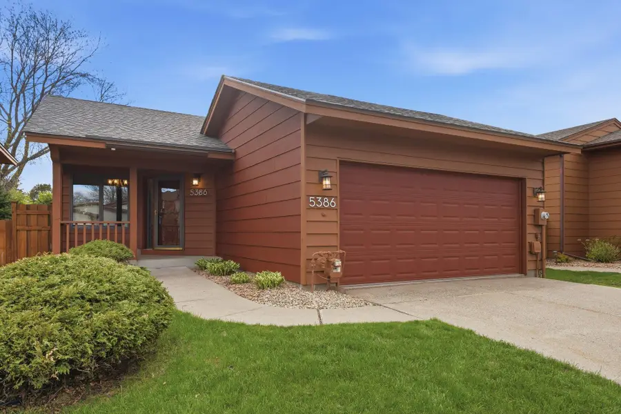 5386 Emerald Way, Apple Valley, MN 55124 - #2