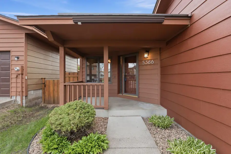 5386 Emerald Way, Apple Valley, MN 55124 - #3