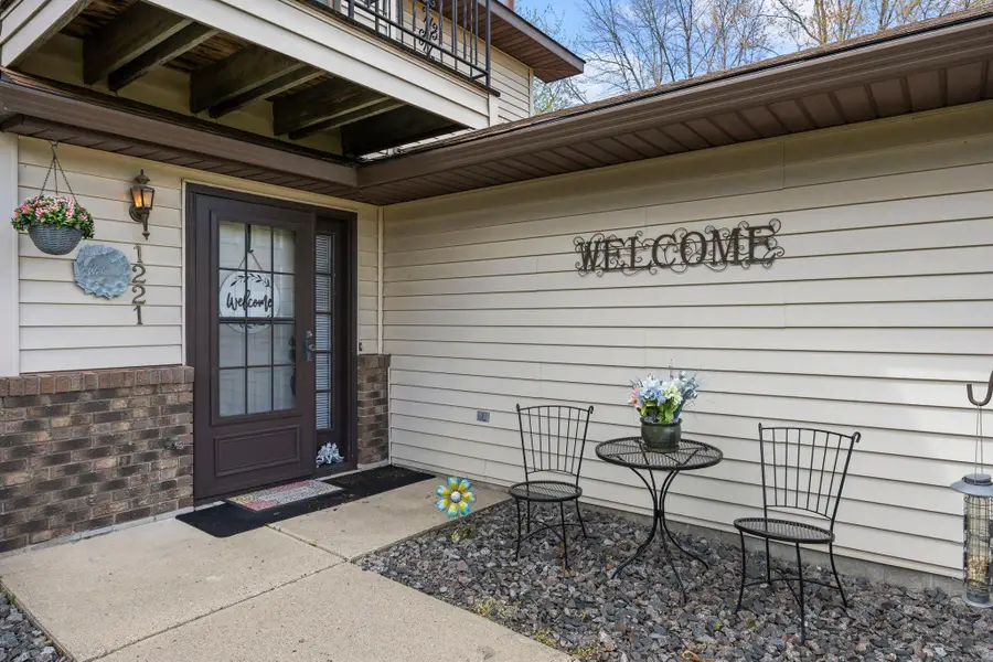 1221 Bradford Street Se, Hutchinson, MN 55350 - #3