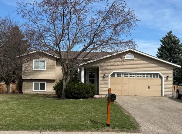 13955 Yosemite Court, Savage, MN 55378
