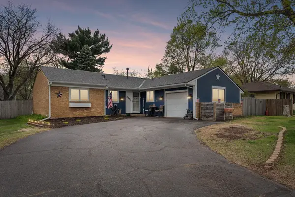 2217 Laramie Trail, Brooklyn Park, MN 55444