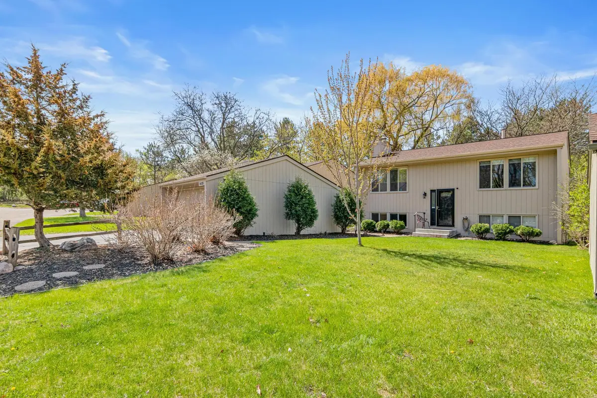 16135 15th Avenue N, Plymouth, MN 55447 - #1