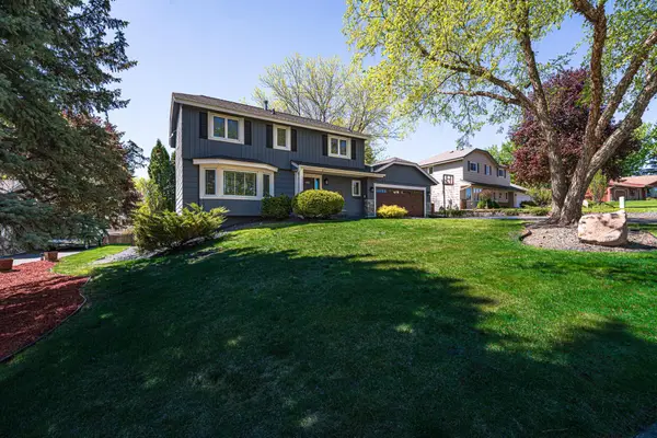 613 Chicago Drive, Burnsville, MN 55306