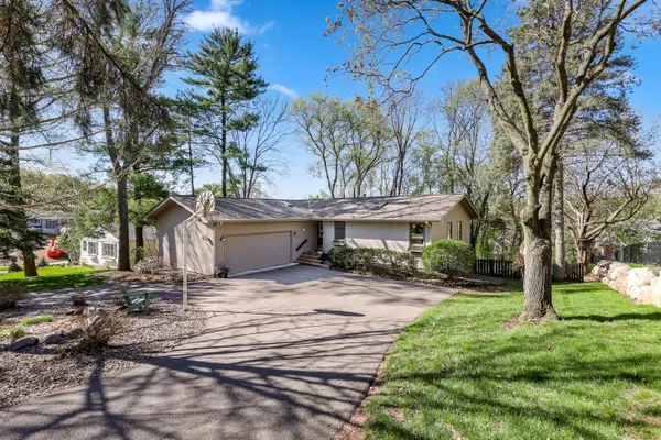 531 Indian Hill Road, Chanhassen, MN 55317