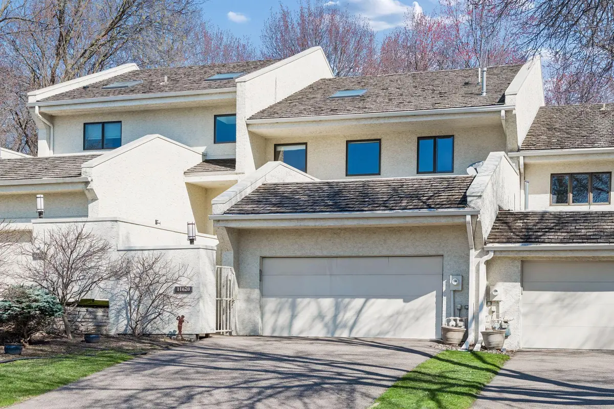 11620 Vista Drive, Minnetonka, MN 55343 - #1