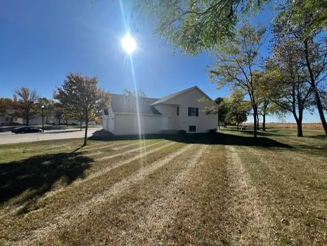1053 Prairie View Drive Sw, Hutchinson, MN 55350 - #3