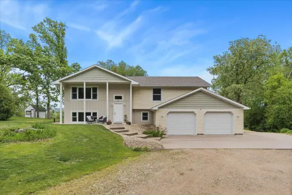 32824 361st Avenue, Lake City, MN 55041