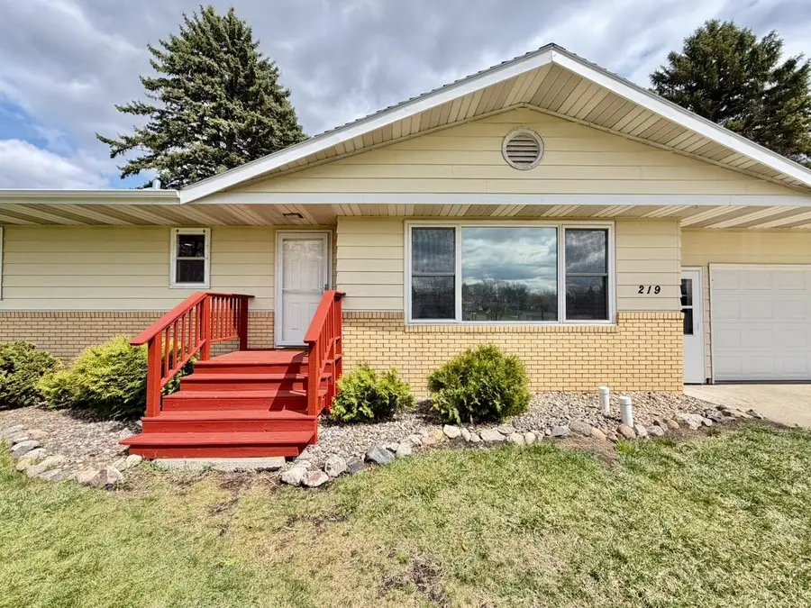 219 9th Avenue Se, Elbow Lake, MN 56531 - #3