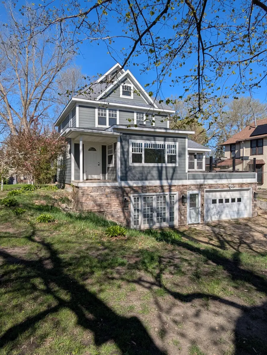 405 Vine Avenue, Albert Lea, MN 56007 - #2
