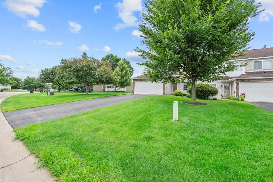 6276 158th Street W, Apple Valley, MN 55124 - #2