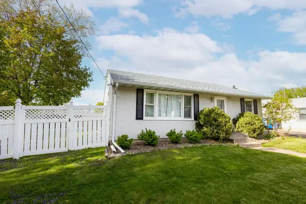 1771 Ivy Avenue E, Saint Paul, MN 55106