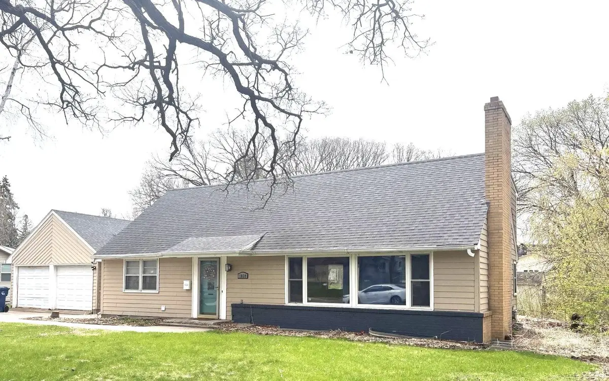 1039 W Summit Avenue, Fergus Falls, MN 56537 - #1