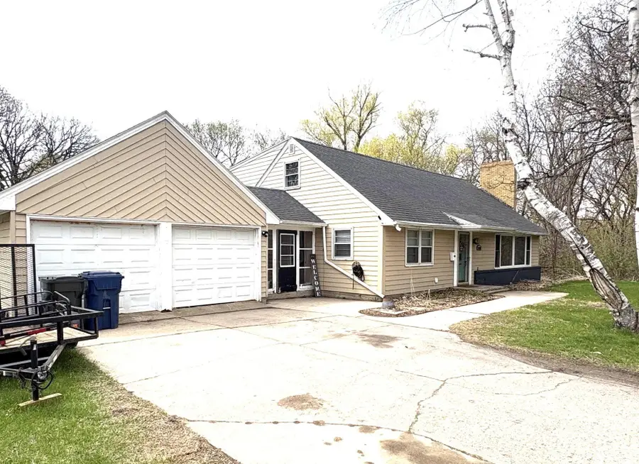 1039 W Summit Avenue, Fergus Falls, MN 56537 - #3