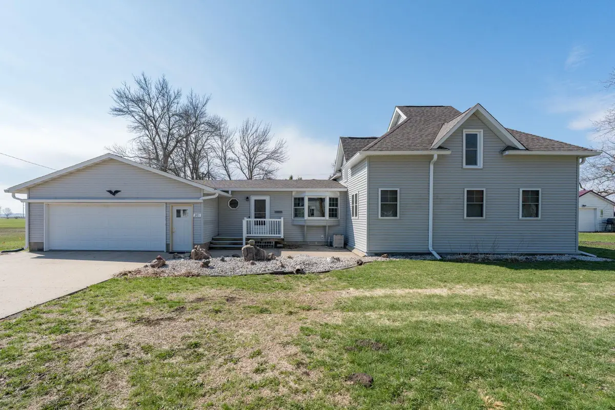 301 South Street W, Amboy, MN 56010 - #1