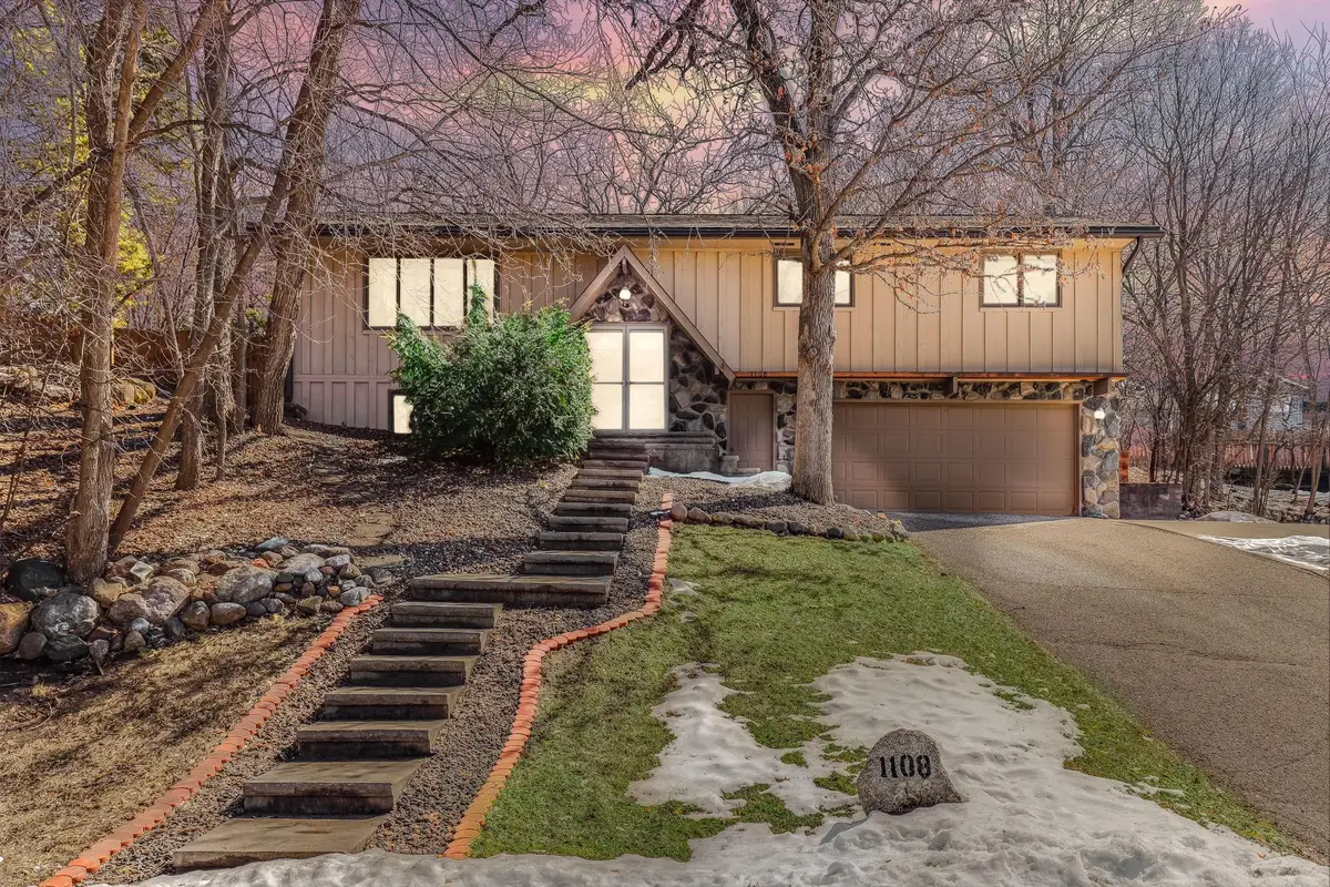 1108 Lacota Circle, Burnsville, MN 55337 - #1