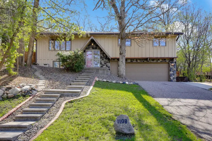 1108 Lacota Circle, Burnsville, MN 55337 - #2